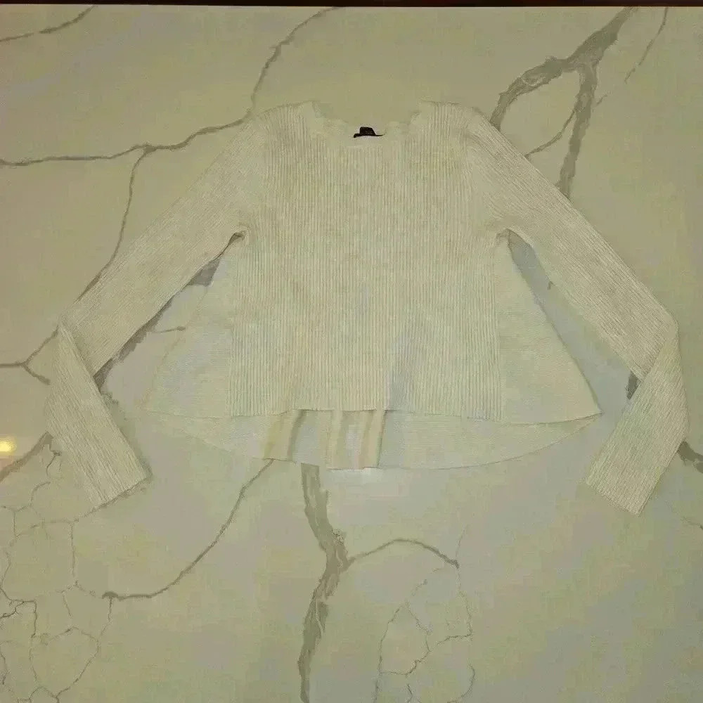 Club Monaco Ribbed Long Sleeve Crewneck Loose Fit Sweater Cream Size Small